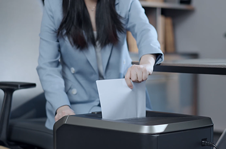 Triturador de papel Deli