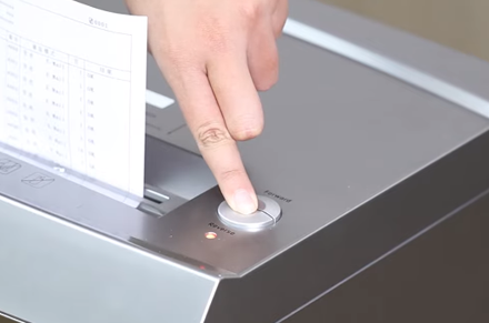 Triturador de papel Deli ET096