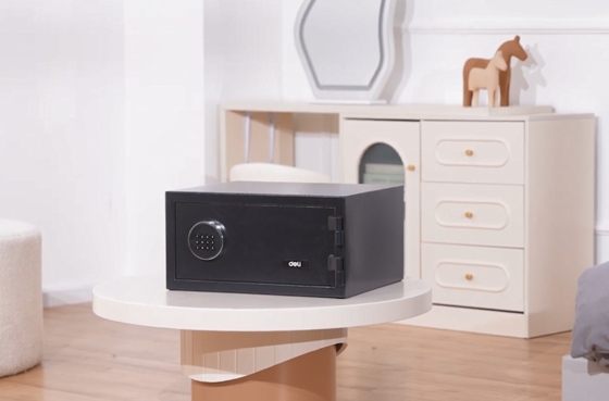 01 Deli ET585 Seguro