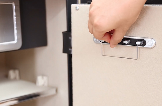 01 Deli ET634 Caixa de segurança doméstica